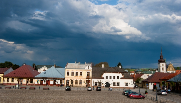 INTERNACKIE DNI STAREGO SĄCZA -WYSTAWA FOTOGRAFICZNA  #zostanwdomu